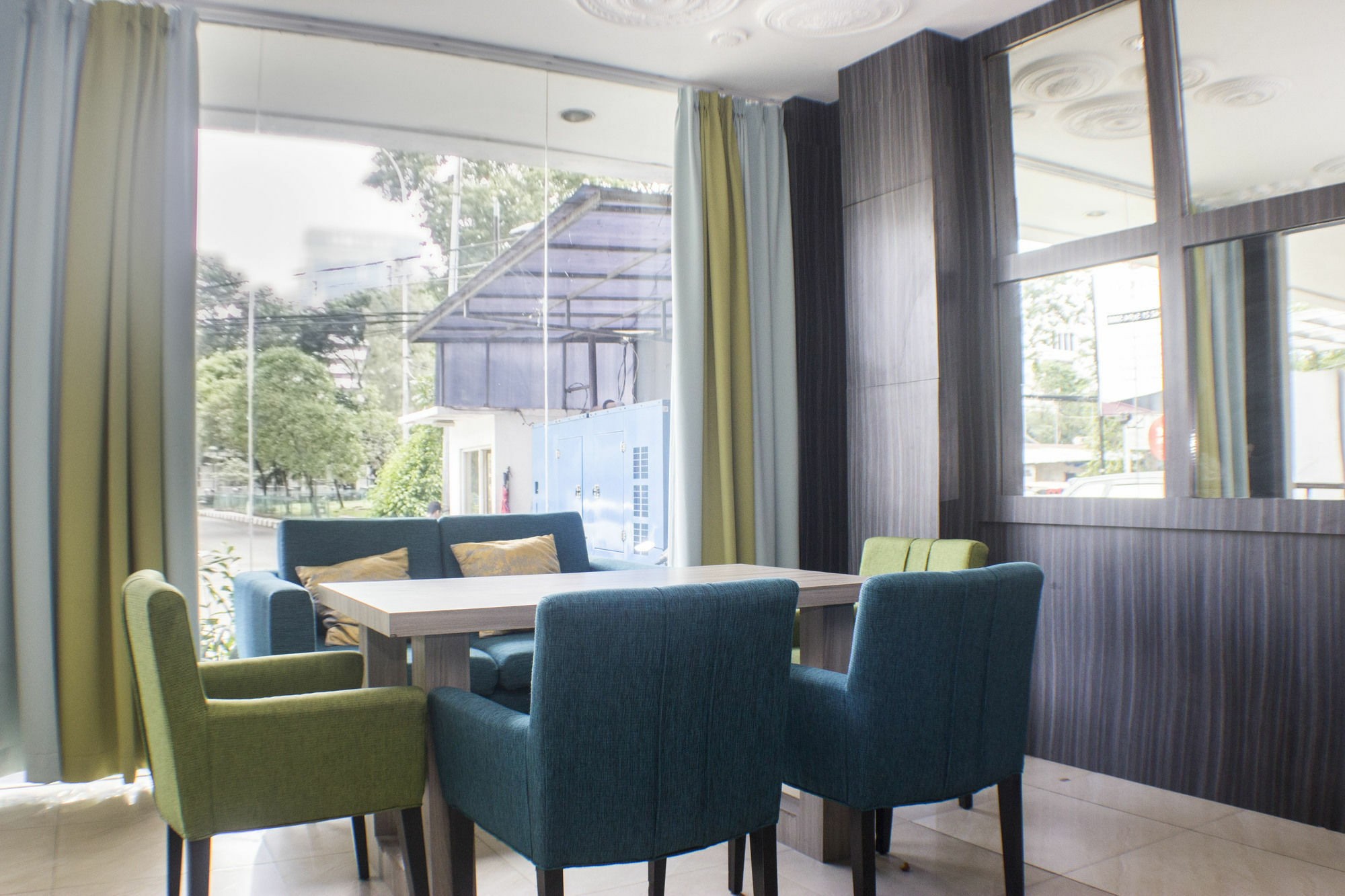 Hotel Feodora Grogol Jakarta Exterior foto